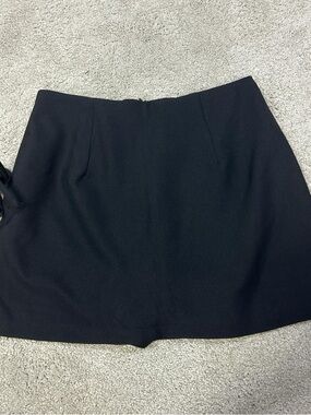 Sleek Black Women's Mini Skirt - Tailored A-Line